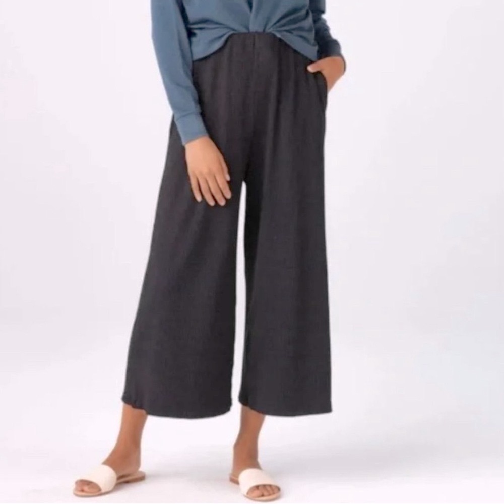 Vetta | The Ribbed Crop Wide Leg Lounge Pants‎ Capsule Charcoal Gray Medium
